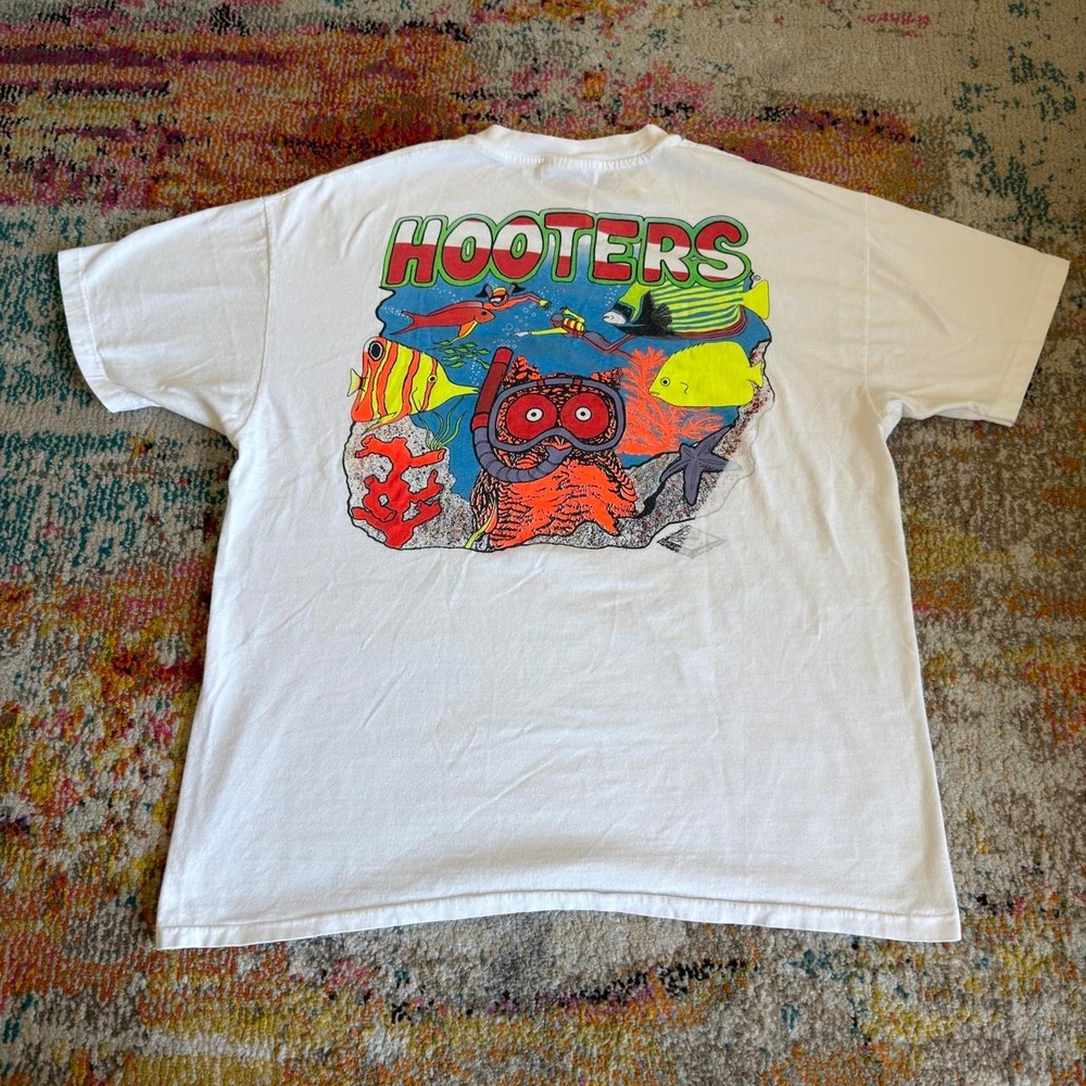 Vintage 90s Hooters Dive Team Scuba Owl T-Shirt XL White USA Made Single Stitch